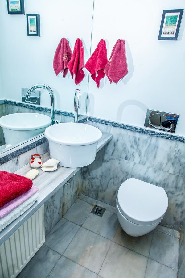 Alpha Boutique Apartment Next To Athens Museum Екстериор снимка